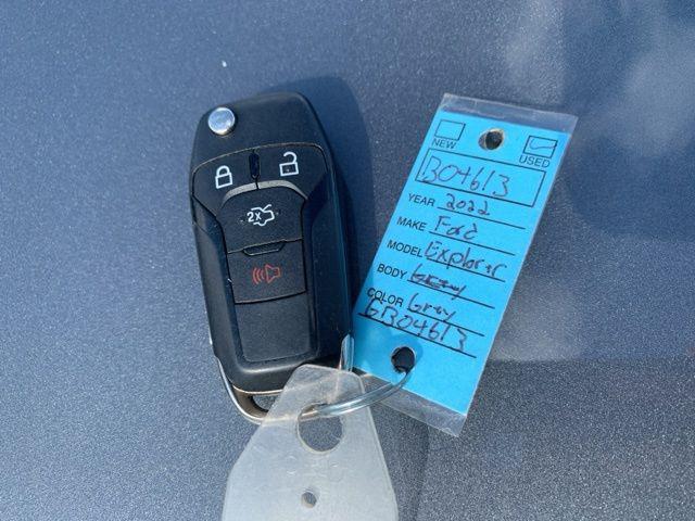 Photo of 2022 Carbonized Gray Metallic Ford Explorer
