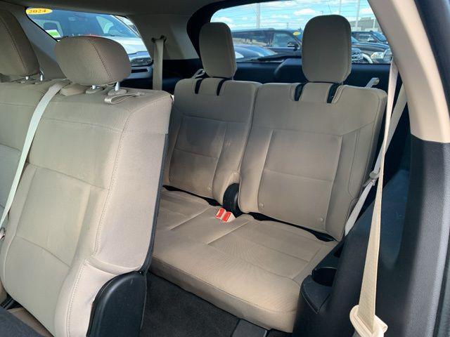 Photo of 2022 Carbonized Gray Metallic Ford Explorer
