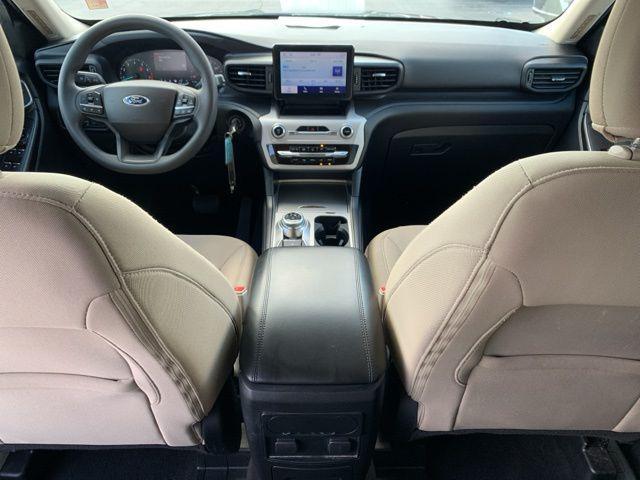 Photo of 2022 Carbonized Gray Metallic Ford Explorer