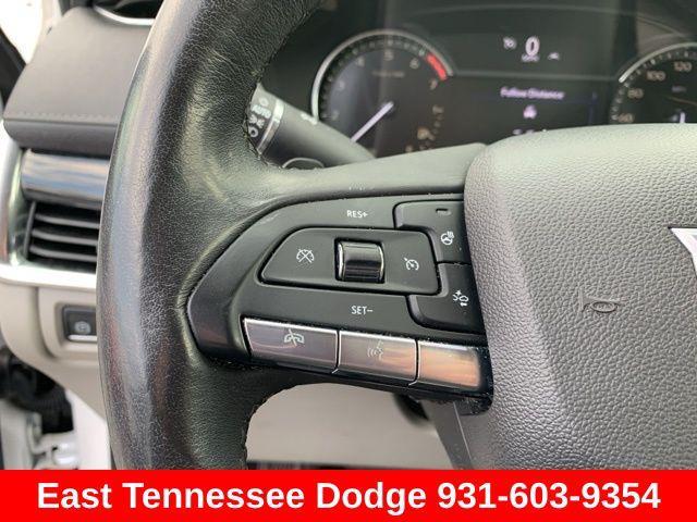 Photo of 2020 Crystal White Tricoat Cadillac XT4