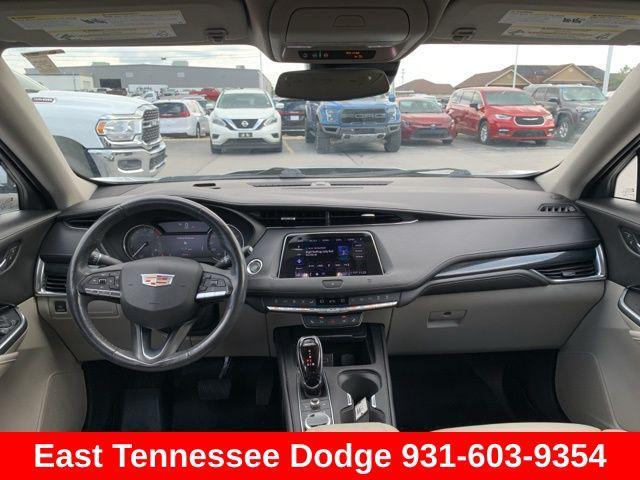 Photo of 2020 Crystal White Tricoat Cadillac XT4