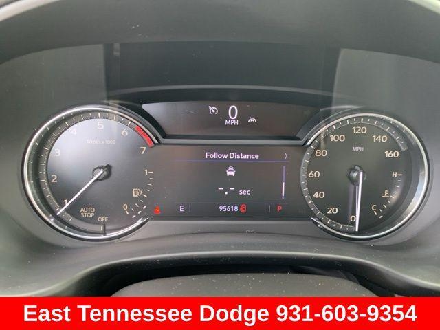 Photo of 2020 Crystal White Tricoat Cadillac XT4