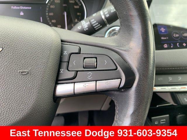 Photo of 2020 Crystal White Tricoat Cadillac XT4