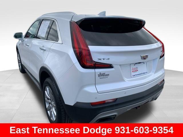 Photo of 2020 Crystal White Tricoat Cadillac XT4