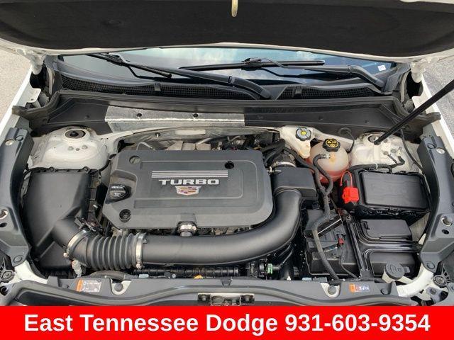 Photo of 2020 Crystal White Tricoat Cadillac XT4