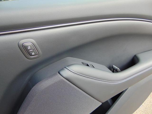 Photo of 2021 Star White Metallic Tri-Coat Ford Mustang Mach-E