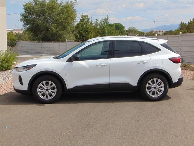 Photo of 2025 Oxford White Ford Escape