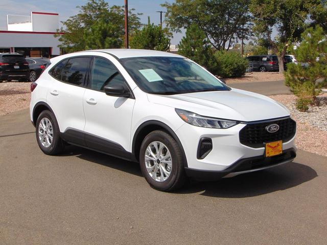 Photo of 2025 Oxford White Ford Escape
