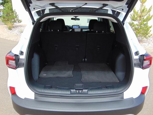 Photo of 2025 Oxford White Ford Escape