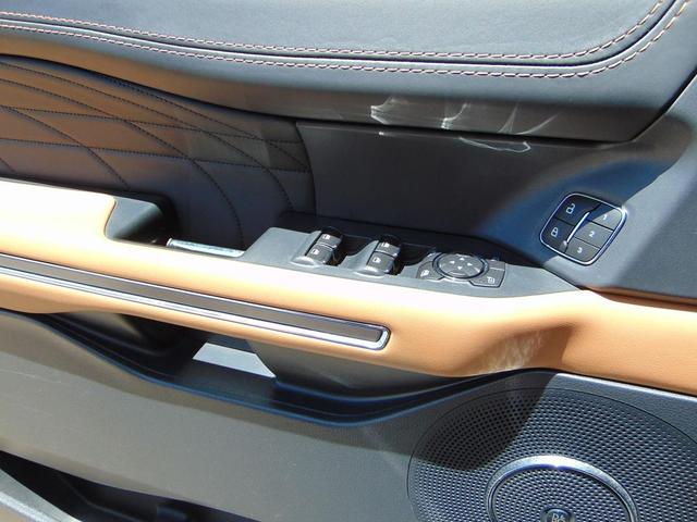 Photo of 2022 Agate Black Metallic Ford Expedition Max