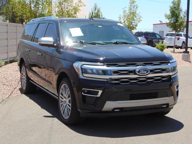 Photo of 2022 Agate Black Metallic Ford Expedition Max