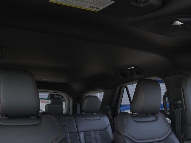 Photo of 2025 Star White Metallic Tri-Coat Ford Explorer