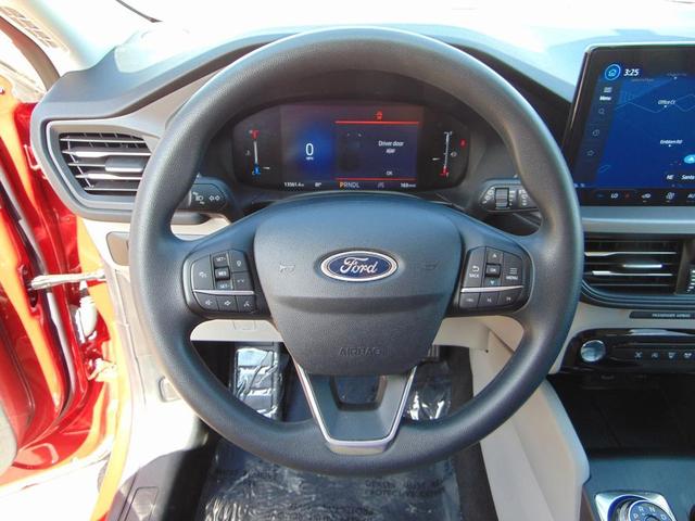 Photo of 2025 Rapid Red Metallic Tinted Clearcoat Ford Escape