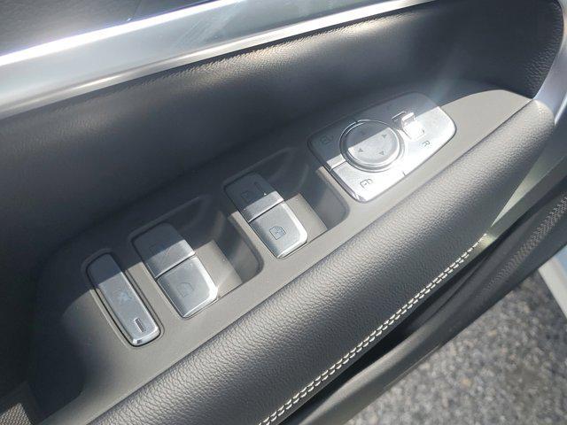 Photo of 2026 Uyuni White Genesis G70