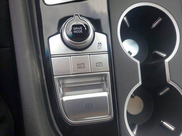 Photo of 2026 Uyuni White Genesis G70