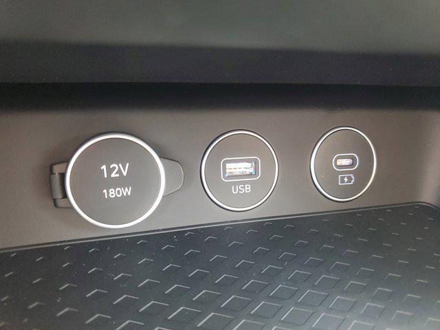 Photo of 2026 Uyuni White Genesis G70