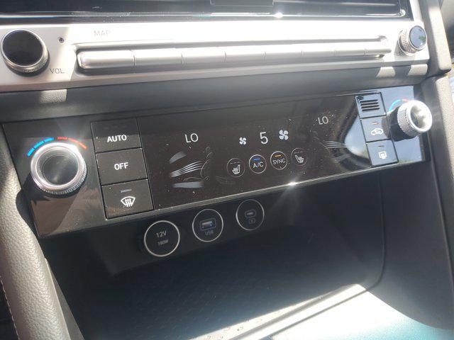 Photo of 2026 Uyuni White Genesis G70