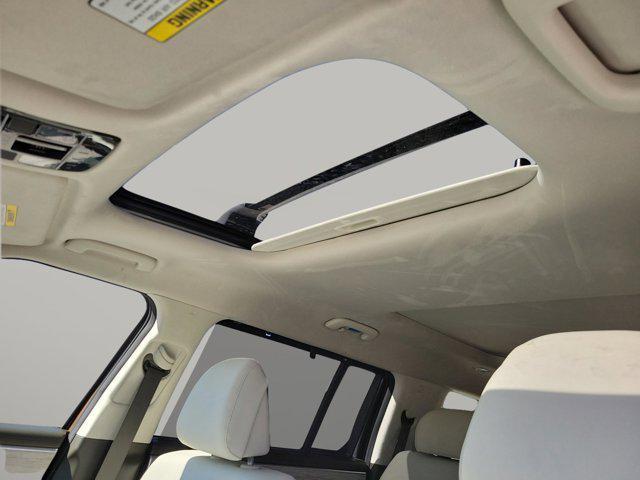 Photo of 2025 Earthy Brass Matte Hyundai SANTA FE HEV