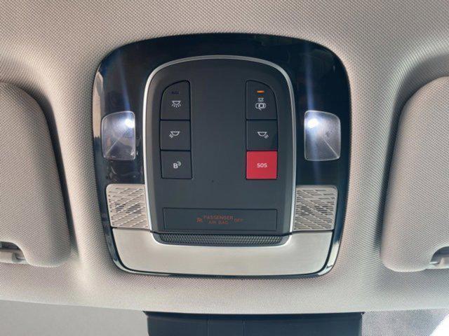 Photo of 2025 Hyper White Hyundai PALISADE