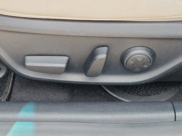 Photo of 2019 Victoria Black Genesis G70