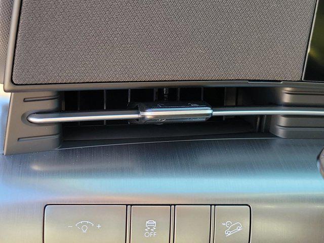 Photo of 2025 Ecotronic Gray Pearl Hyundai KONA