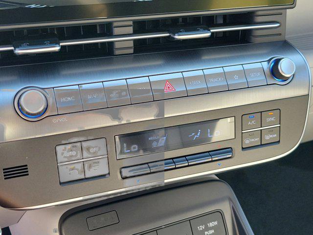 Photo of 2025 Ecotronic Gray Pearl Hyundai KONA