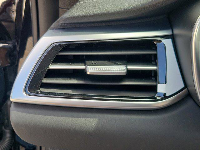 Photo of 2026 Vik Black Genesis G70