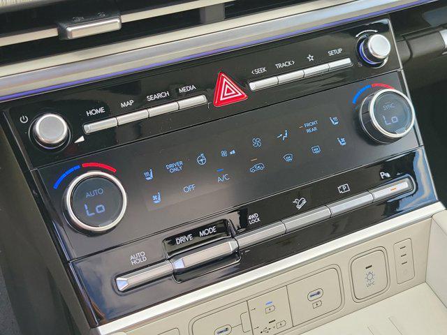 Photo of 2025 Earthy Brass Matte Hyundai SANTA FE HEV
