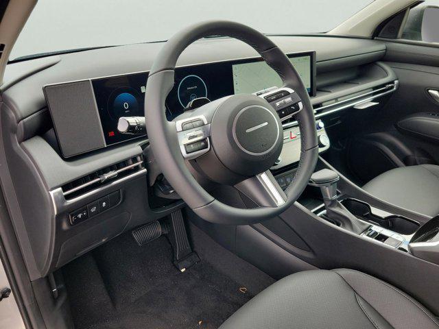 Photo of 2025 Shimmering Silver Hyundai TUCSON