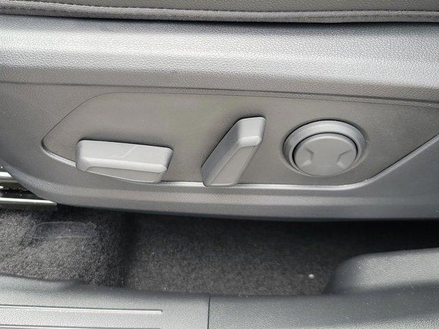 Photo of 2025 Shimmering Silver Hyundai TUCSON