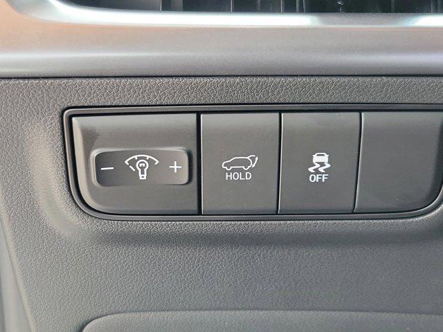 Photo of 2025 Shimmering Silver Hyundai TUCSON