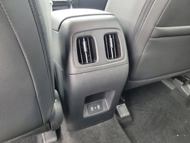 Photo of 2025 Shimmering Silver Hyundai TUCSON