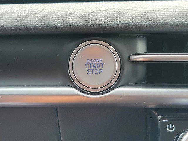 Photo of 2025 Shimmering Silver Hyundai TUCSON