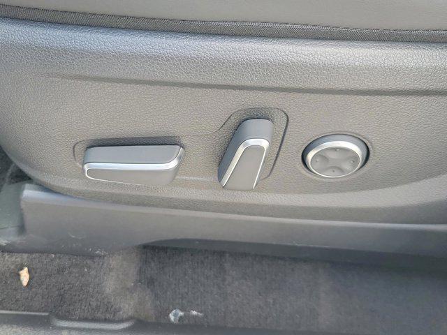 Photo of 2025 Hyper White Hyundai PALISADE