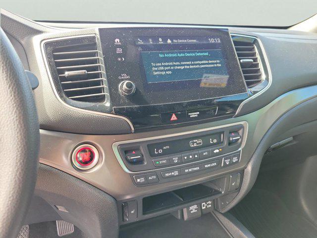 Photo of 2022 Lunar Silver Metallic Honda Pilot