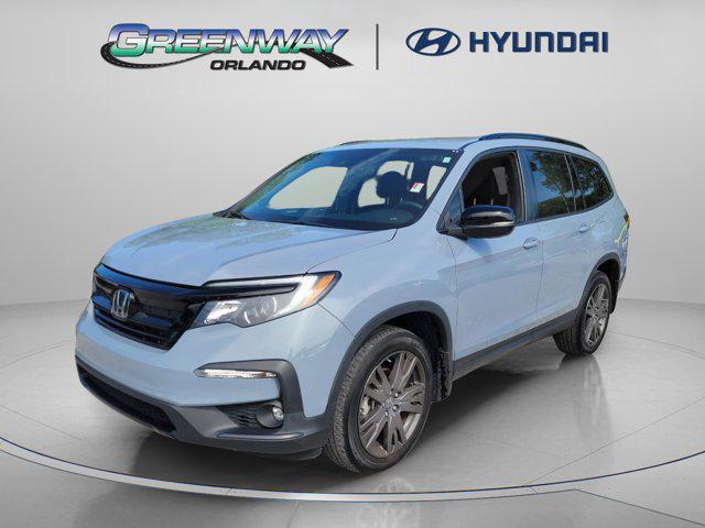 Photo of 2022 Lunar Silver Metallic Honda Pilot