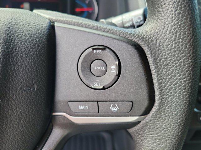 Photo of 2022 Lunar Silver Metallic Honda Pilot