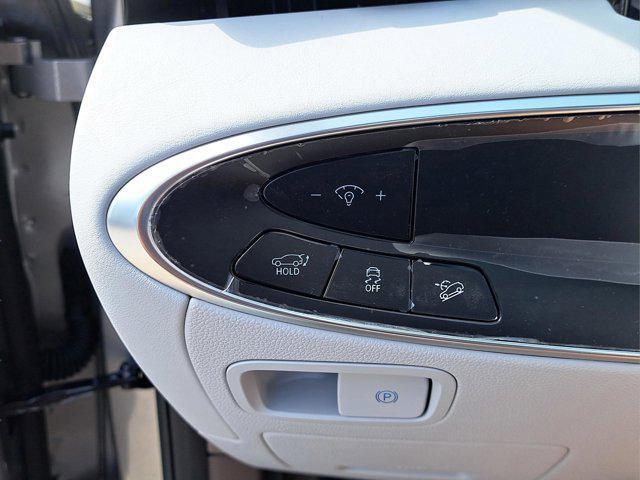 Photo of 2026 Uyuni White Genesis GV70