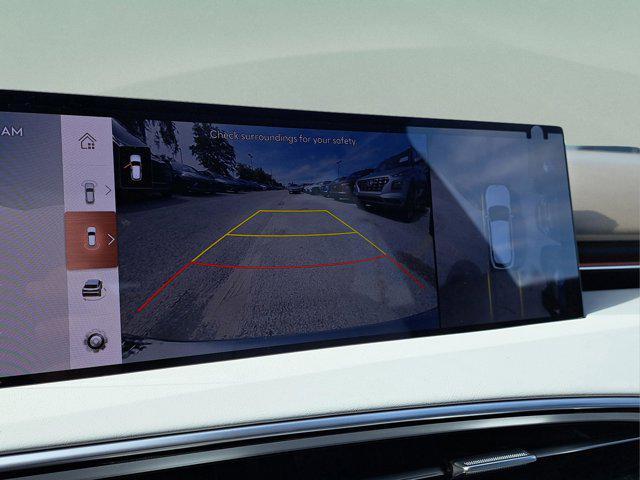 Photo of 2026 Uyuni White Genesis GV70