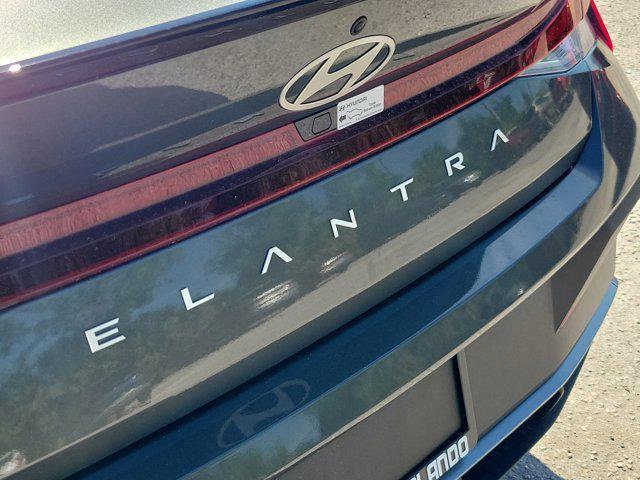 Photo of 2025 Amazon Gray Hyundai ELANTRA