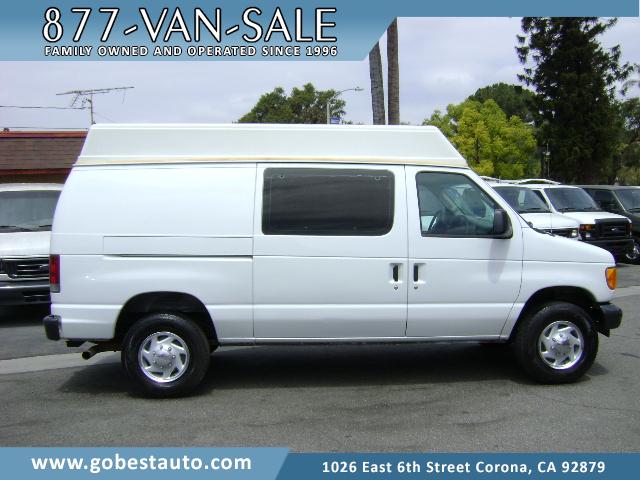 2004 Ford E350 Super Duty