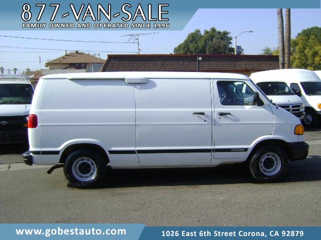 2000 Dodge Ram Van