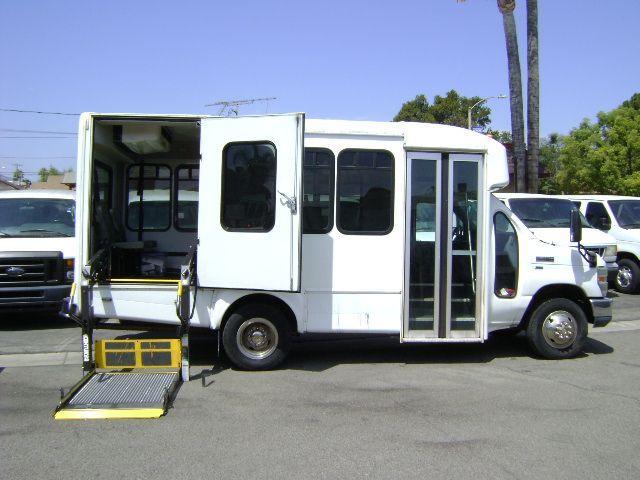 2011 Ford E350 Super Duty