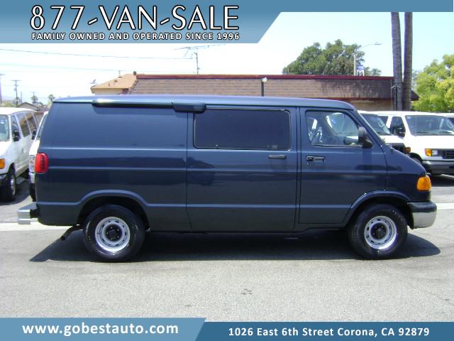 2001 Dodge Ram Van