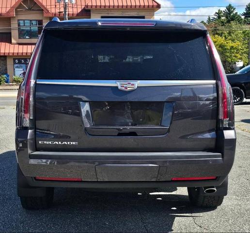 Photo of 2018 Gray Cadillac Escalade