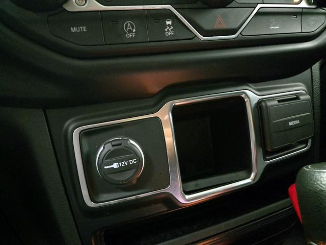 Photo of 2022 Gray Jeep Wrangler
