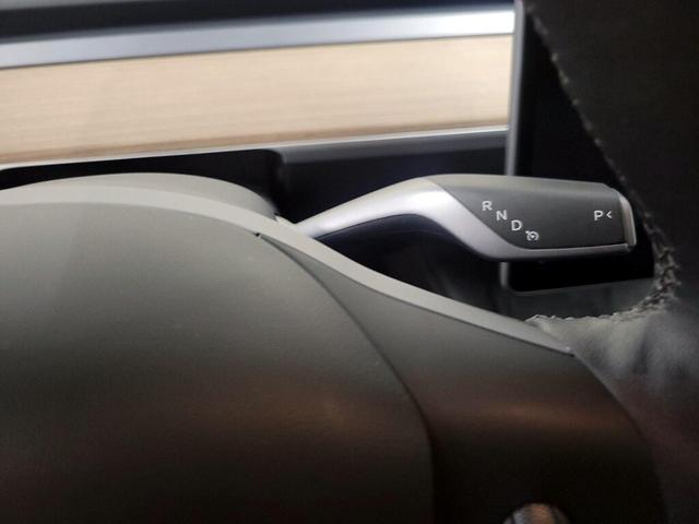 Photo of 2024 White Tesla Model Y