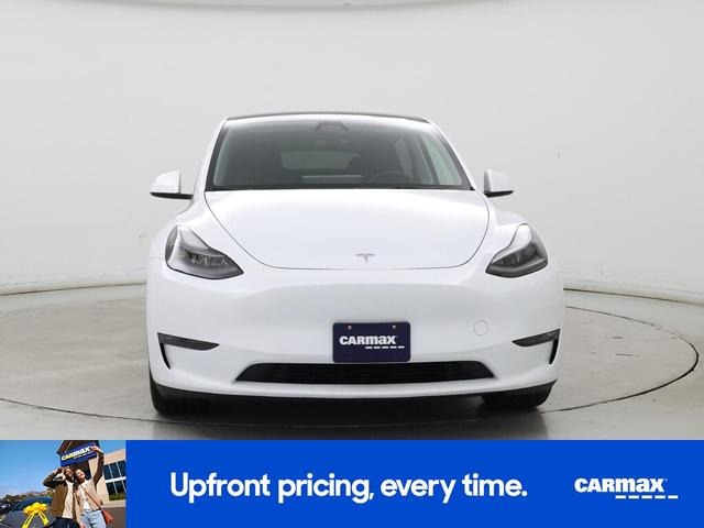 Photo of 2024 White Tesla Model Y