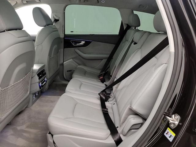 Photo of 2018 Black Audi Q7