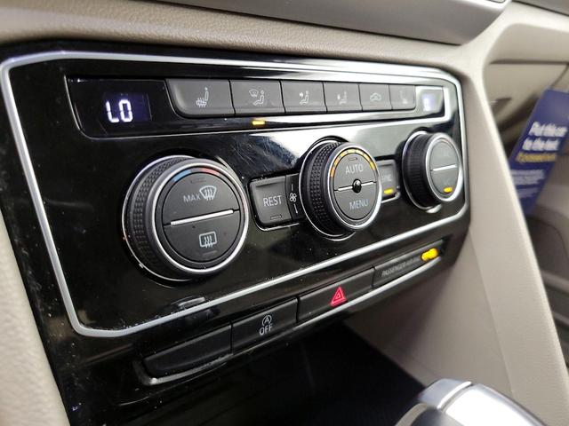 Photo of 2022 Black Volkswagen Atlas